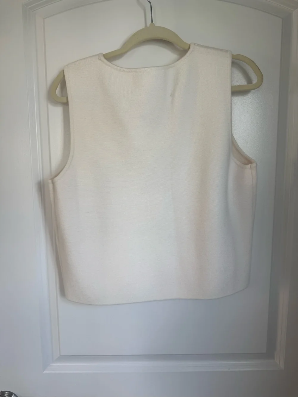 Abercrombie & Fitch Cream Button-Front V-Neck Vest Large - Picture 3 of 4